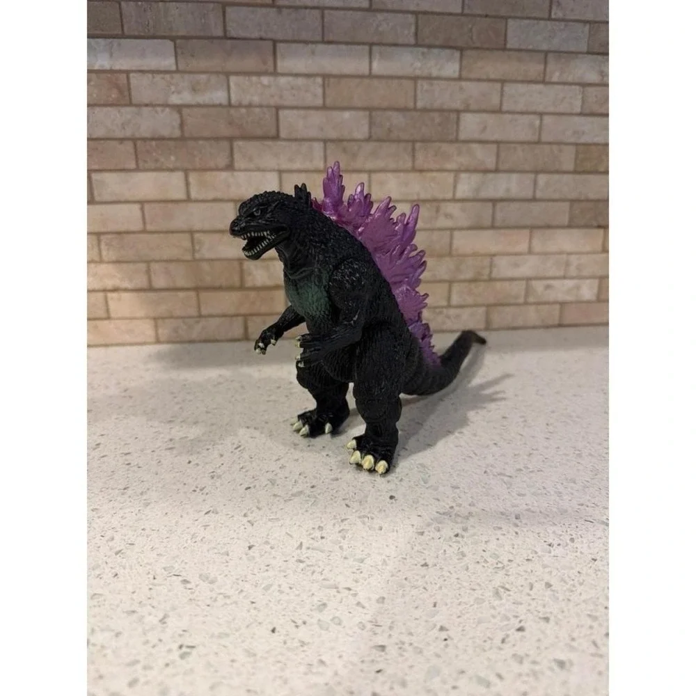 Godzilla Millennium Figure 5.5 Inches Purple‎ Spikes
